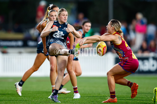 AFLW 2025 Round 03 - Brisbane v Carlton - A-62156833