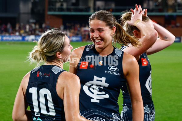 AFLW 2025 Round 03 - Brisbane v Carlton - A-62156912