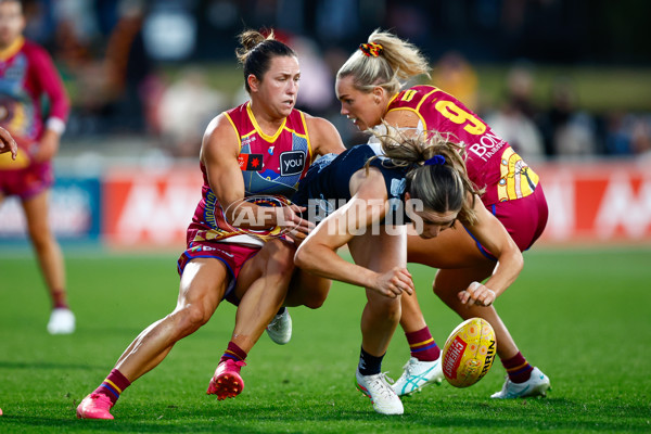AFLW 2025 Round 03 - Brisbane v Carlton - A-62157234