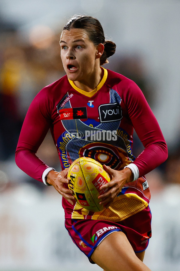 AFLW 2025 Round 03 - Brisbane v Carlton - A-62157251