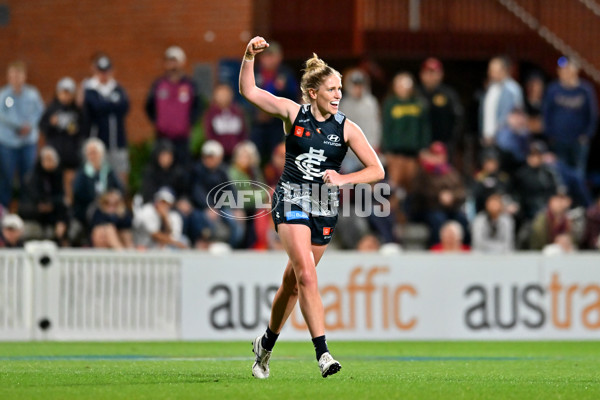 AFLW 2025 Round 03 - Brisbane v Carlton - A-62157284
