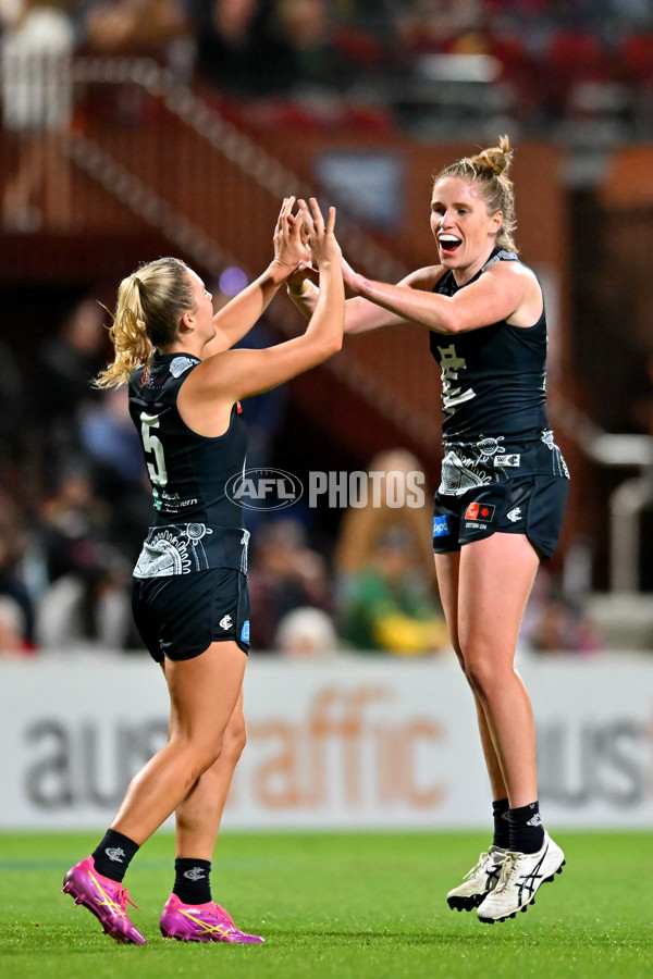 AFLW 2025 Round 03 - Brisbane v Carlton - A-62157286