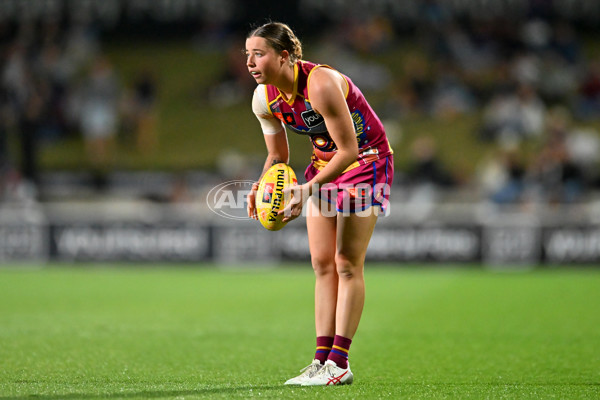 AFLW 2025 Round 03 - Brisbane v Carlton - A-62159484