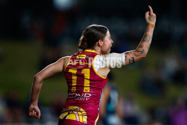 AFLW 2025 Round 03 - Brisbane v Carlton - A-62159517
