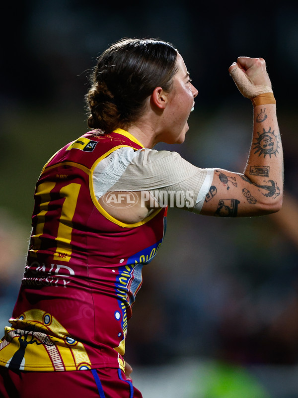 AFLW 2025 Round 03 - Brisbane v Carlton - A-62159518