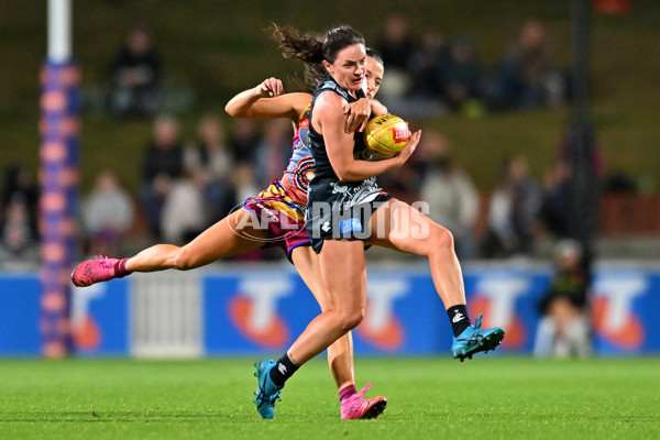AFLW 2025 Round 03 - Brisbane v Carlton - A-62159666