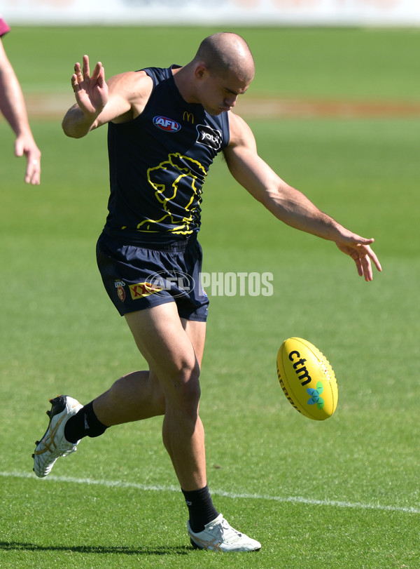 AFL 2025 Training - Brisbane 020925 - A-62170452