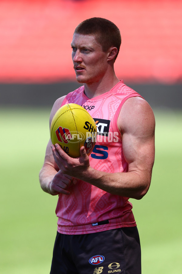 AFL 2025 Training - Gold Coast 020925 - A-62174077