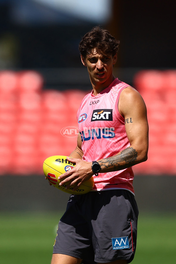 AFL 2025 Training - Gold Coast 020925 - A-62174080