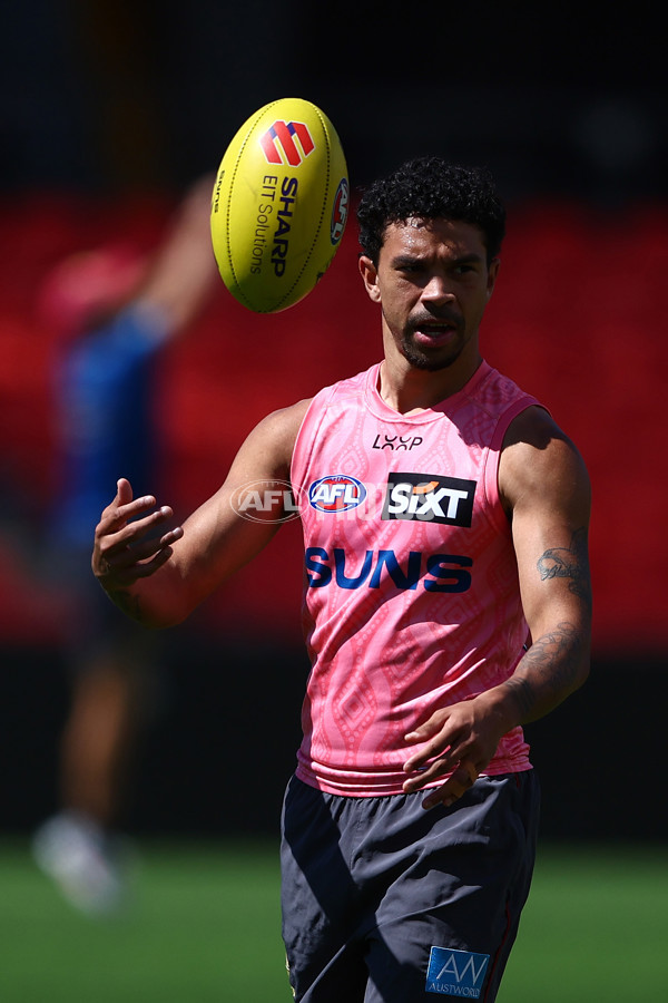AFL 2025 Training - Gold Coast 020925 - A-62174083