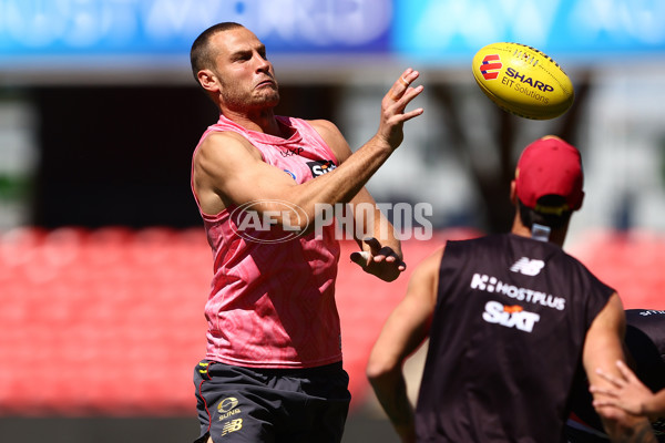 AFL 2025 Training - Gold Coast 020925 - A-62178935