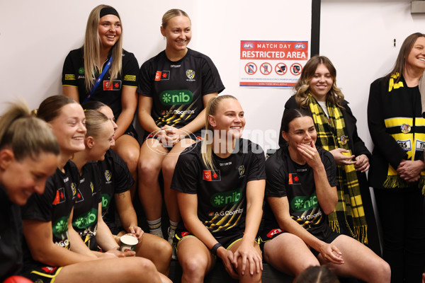 AFLW 2025 Round 04 - Narrm v Richmond - A-62252108