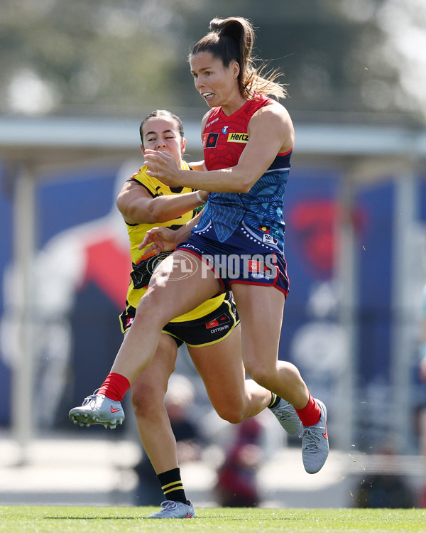 AFLW 2025 Round 04 - Narrm v Richmond - A-62254764