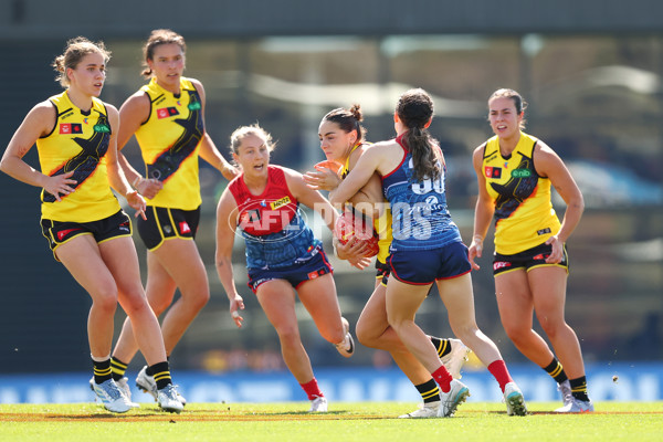 AFLW 2025 Round 04 - Narrm v Richmond - A-62257401