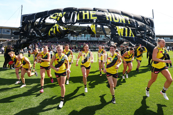AFLW 2025 Round 04 - Narrm v Richmond - A-62257533