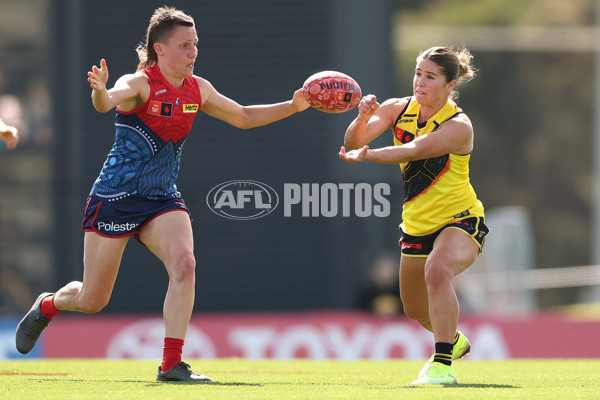 AFLW 2025 Round 04 - Narrm v Richmond - A-62257609