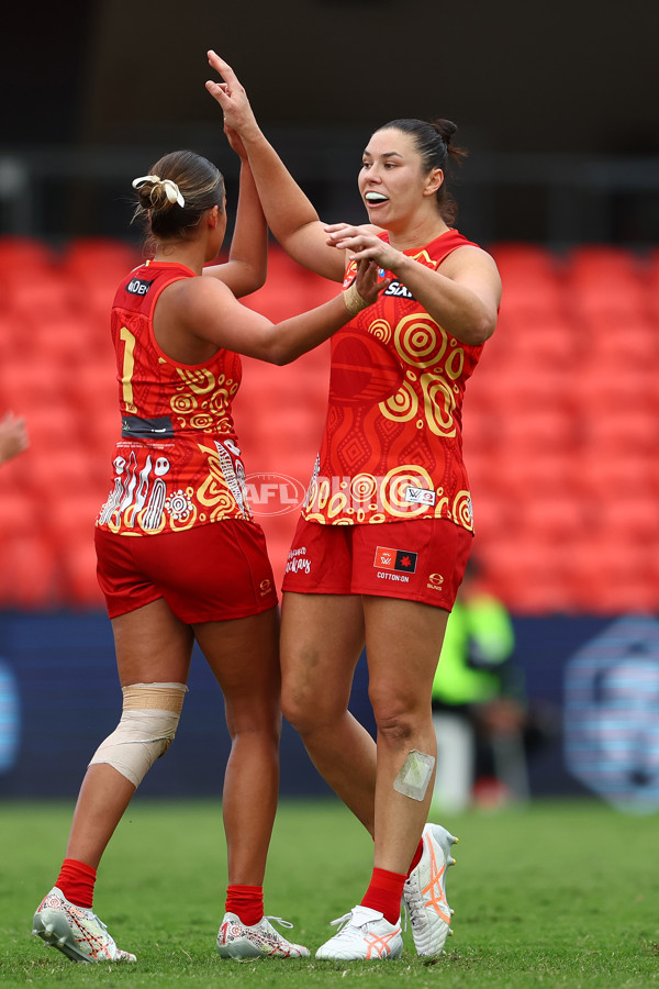 AFLW 2025 Round 04 - Gold Coast v GWS - A-62262534