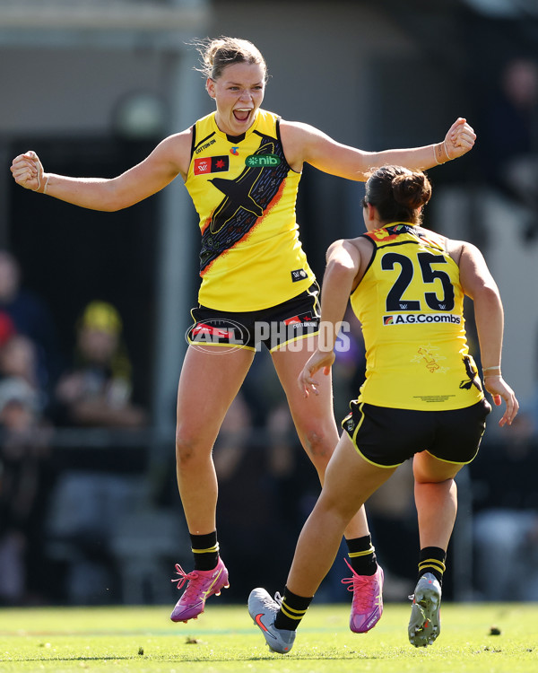 AFLW 2025 Round 04 - Narrm v Richmond - A-62263368