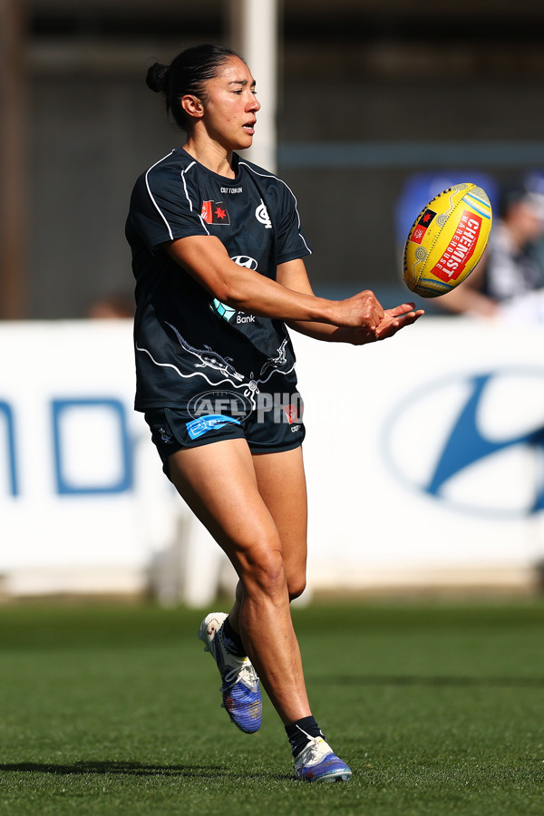 AFLW 2025 Round 04 - Carlton v Western Bulldogs - A-62265119