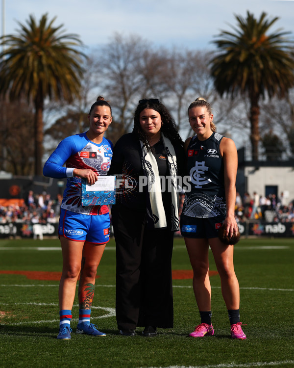 AFLW 2025 Round 04 - Carlton v Western Bulldogs - A-62271885