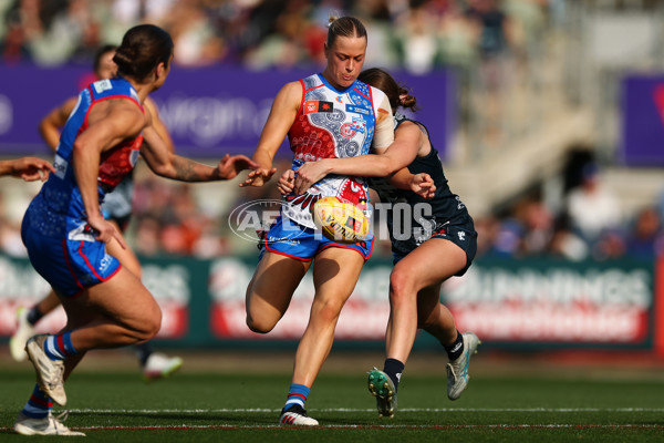 AFLW 2025 Round 04 - Carlton v Western Bulldogs - A-62271893