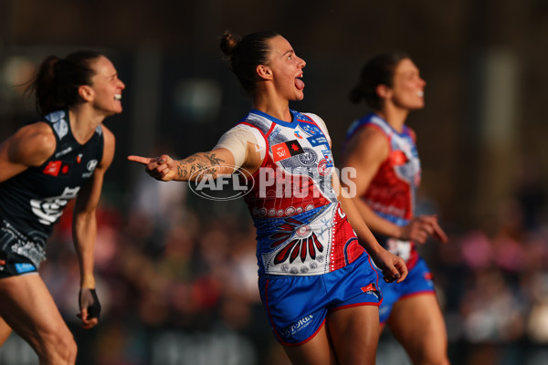 AFLW 2025 Round 04 - Carlton v Western Bulldogs - A-62274945