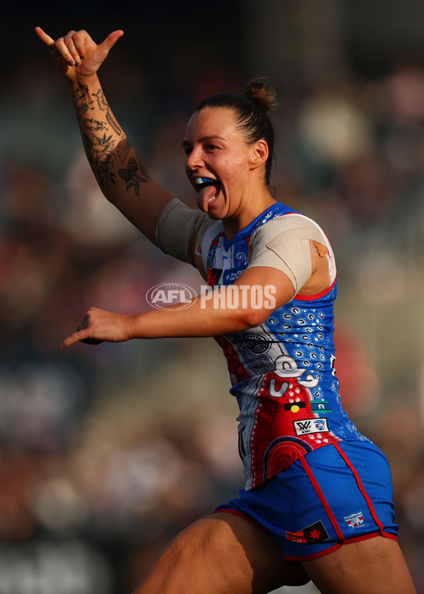 AFLW 2025 Round 04 - Carlton v Western Bulldogs - A-62274952