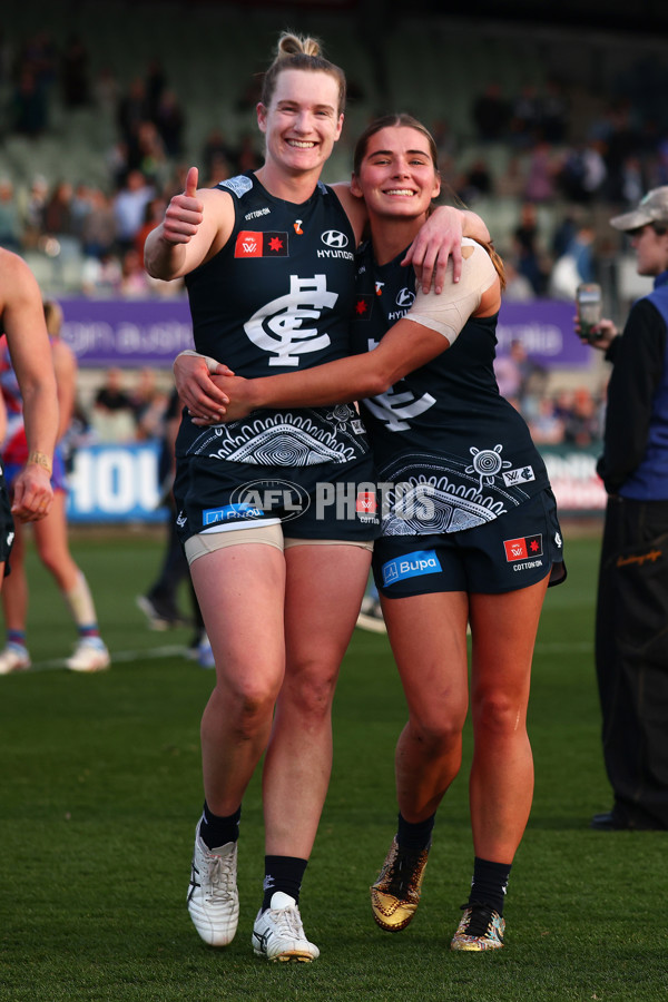 AFLW 2025 Round 04 - Carlton v Western Bulldogs - A-62278935