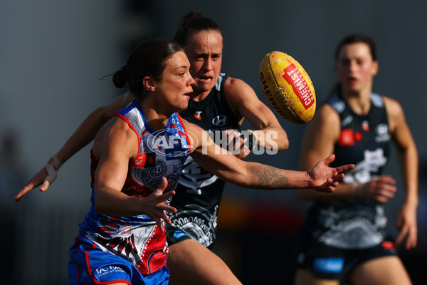 AFLW 2025 Round 04 - Carlton v Western Bulldogs - A-62284576