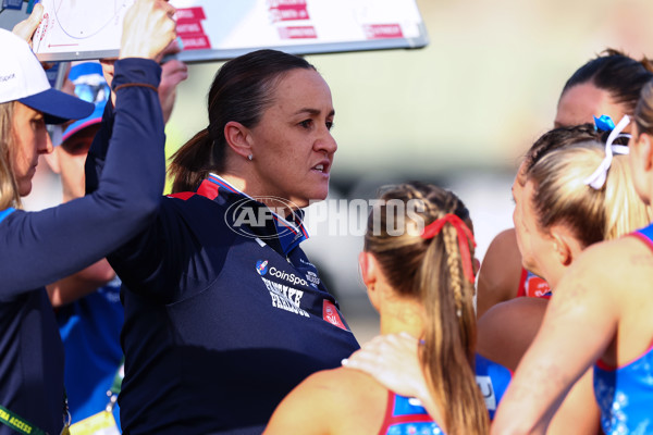 AFLW 2025 Round 04 - Carlton v Western Bulldogs - A-62288596