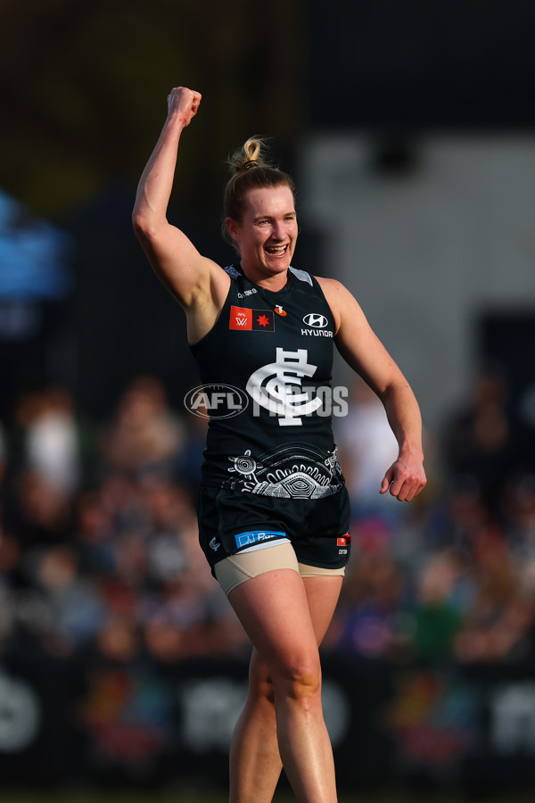 AFLW 2025 Round 04 - Carlton v Western Bulldogs - A-62290135
