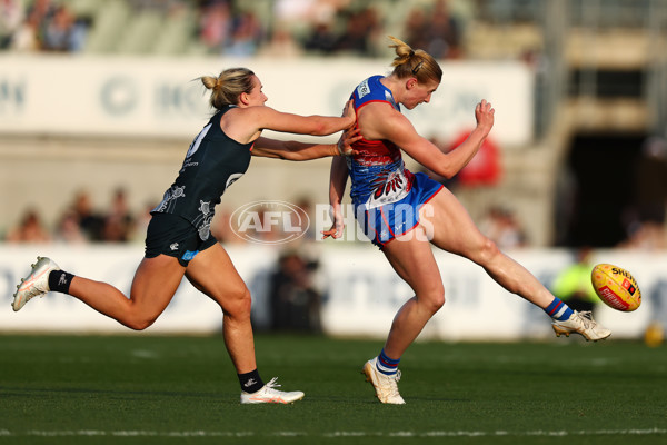 AFLW 2025 Round 04 - Carlton v Western Bulldogs - A-62291150
