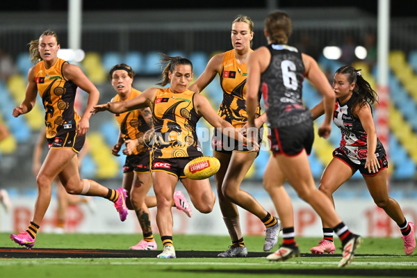AFLW 2025 Round 04 - Hawthorn v Euro-Yroke - A-62295602
