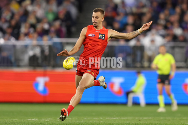 AFL 2025 Second Elimination Final - Fremantle v Gold Coast - A-62301232