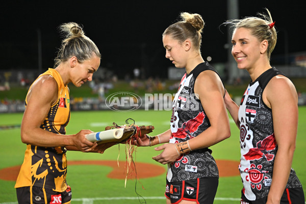 AFLW 2025 Round 04 - Hawthorn v Euro-Yroke - A-62311392
