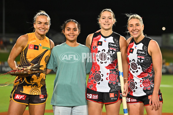 AFLW 2025 Round 04 - Hawthorn v Euro-Yroke - A-62311724