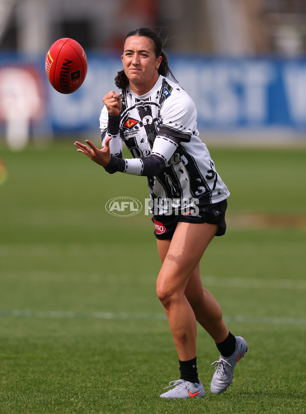 AFLW 2025 Round 04 - North Melbourne v Collingwood - A-62325897