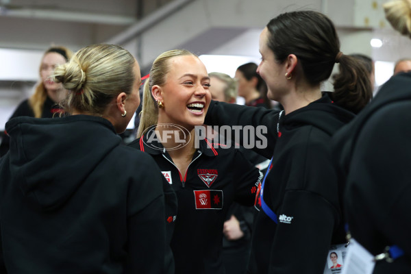 AFLW 2025 Round 04 - Essendon v Geelong - A-62325944