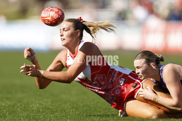 AFLW 2025 Round 04 - Sydney v Walyalup - A-62325978