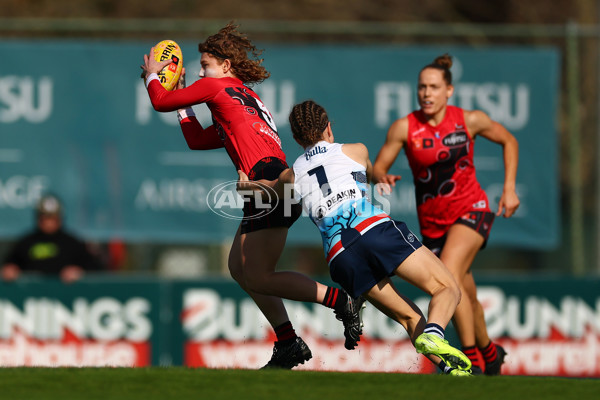 AFLW 2025 Round 04 - Essendon v Geelong - A-62328867