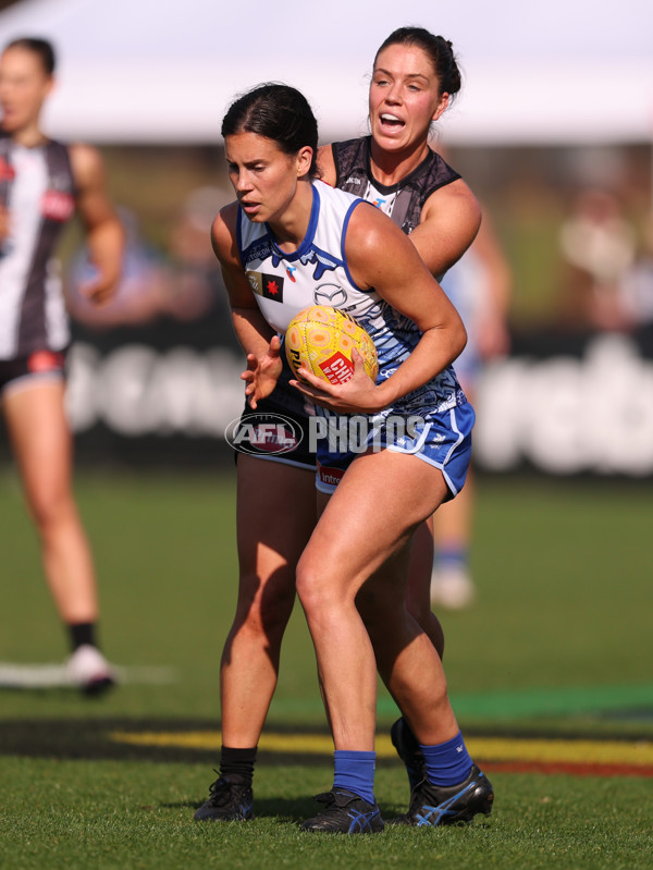 AFLW 2025 Round 04 - North Melbourne v Collingwood - A-62328905
