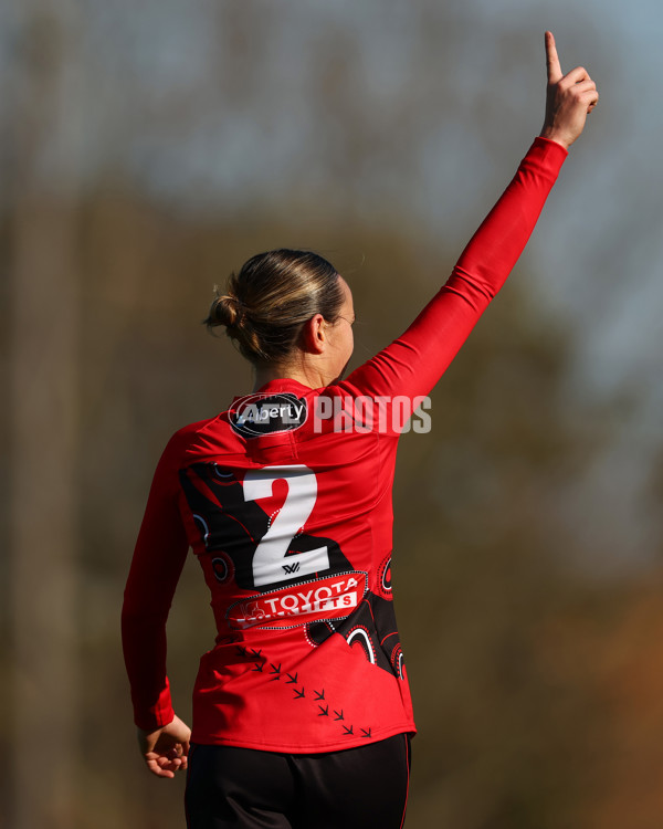 AFLW 2025 Round 04 - Essendon v Geelong - A-62329220