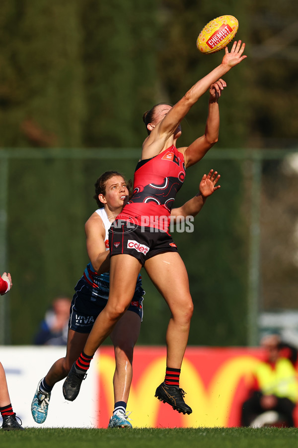 AFLW 2025 Round 04 - Essendon v Geelong - A-62331850