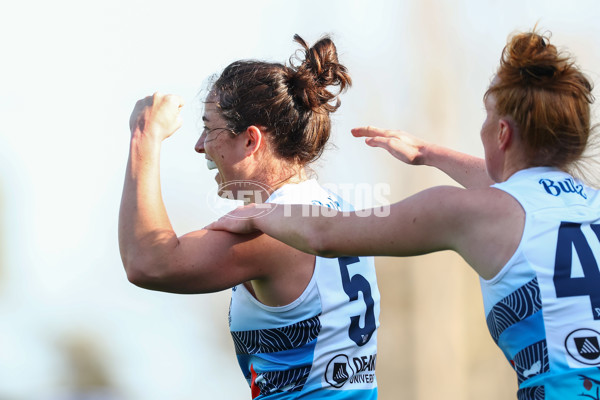 AFLW 2025 Round 04 - Essendon v Geelong - A-62332343