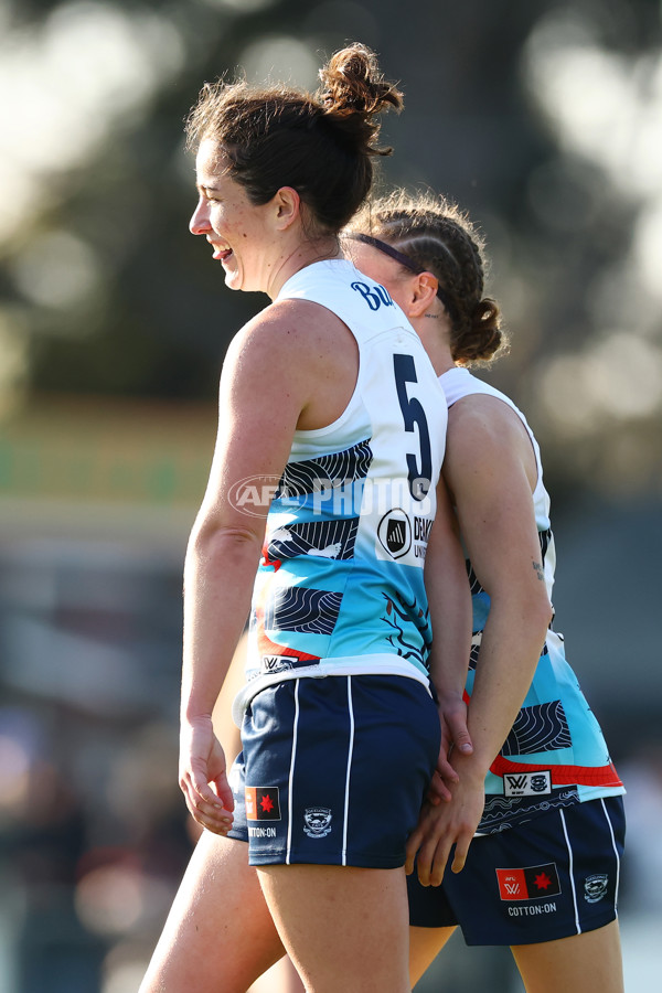 AFLW 2025 Round 04 - Essendon v Geelong - A-62332349