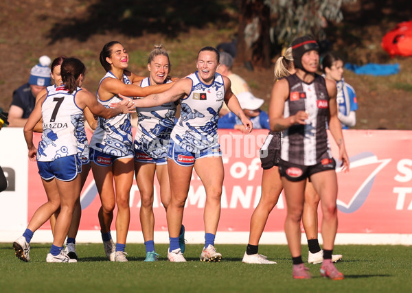 AFLW 2025 Round 04 - North Melbourne v Collingwood - A-62334877
