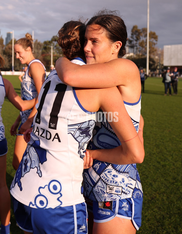 AFLW 2025 Round 04 - North Melbourne v Collingwood - A-62335646
