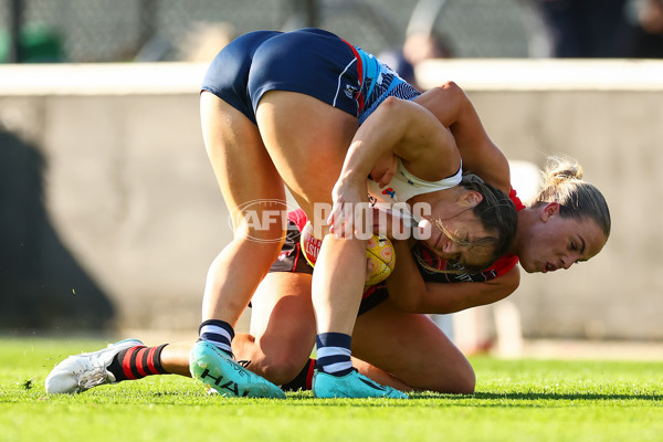 AFLW 2025 Round 04 - Essendon v Geelong - A-62338299