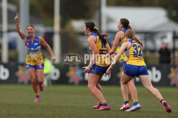 AFLW 2025 Round 04 - Waalitj Marawar v Yartapuulti - A-62338935