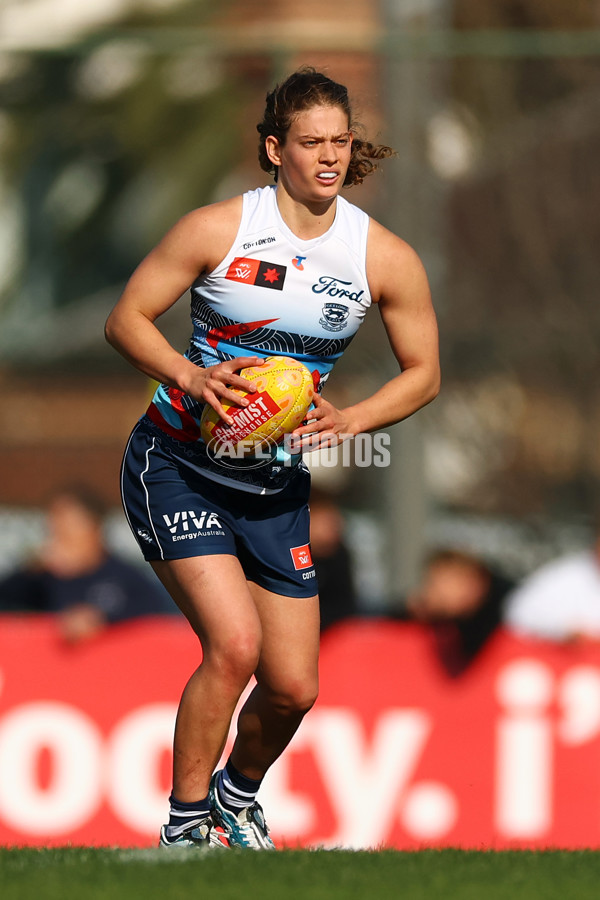AFLW 2025 Round 04 - Essendon v Geelong - A-62338948